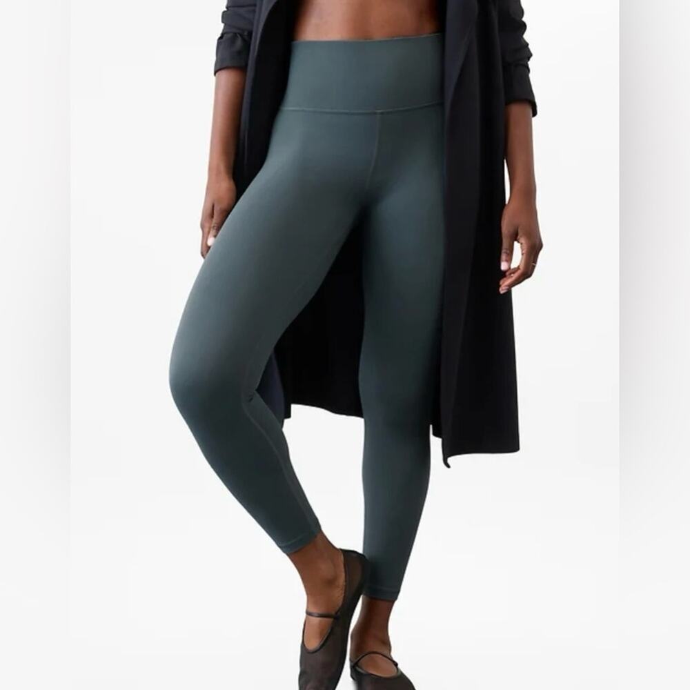 Athleta Elation Ultra High Rise 7/8 Legging Size S